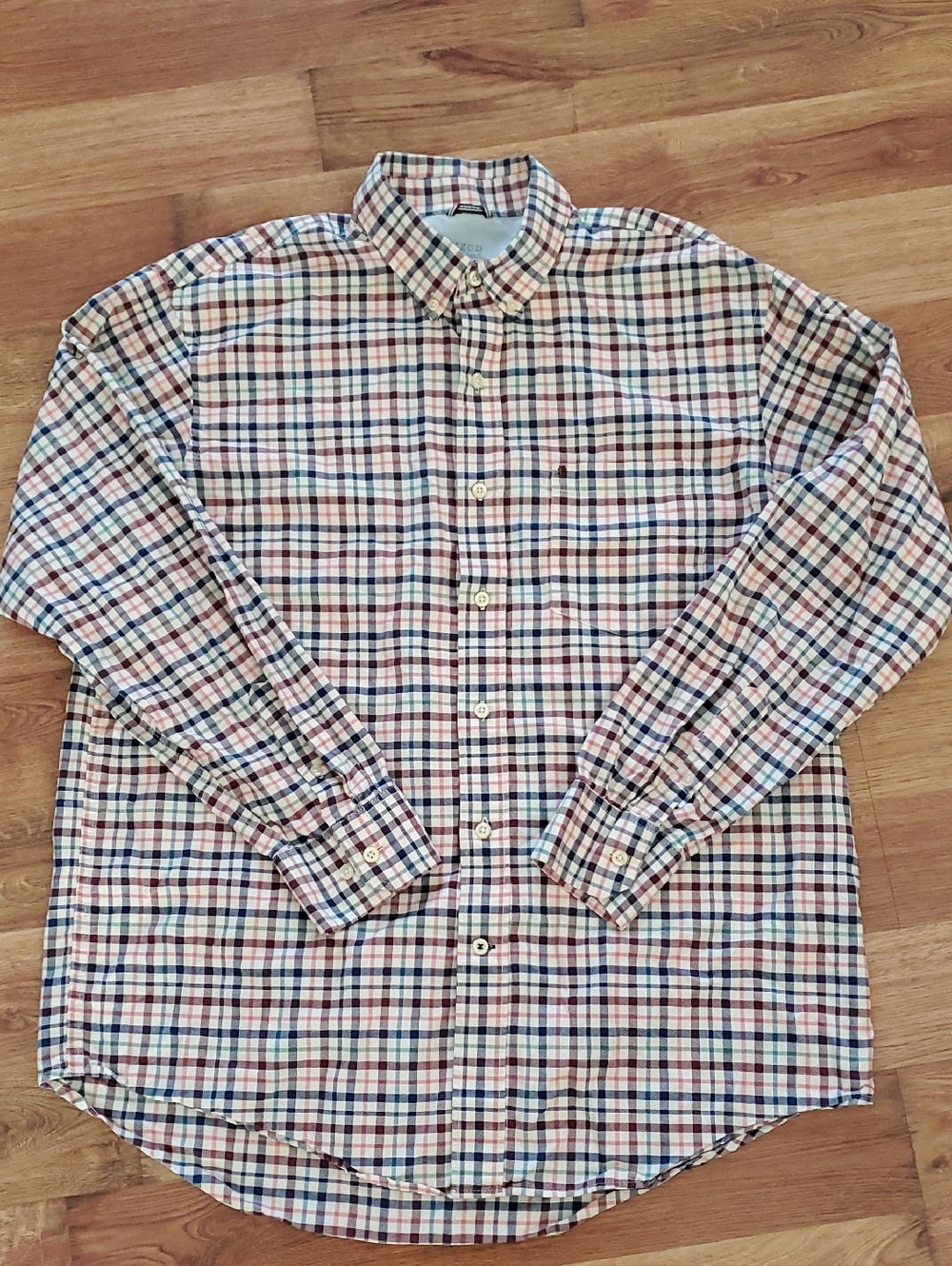 Izod Size Large Men's Plaid Button-Down Shirt - Colorful Cotton
